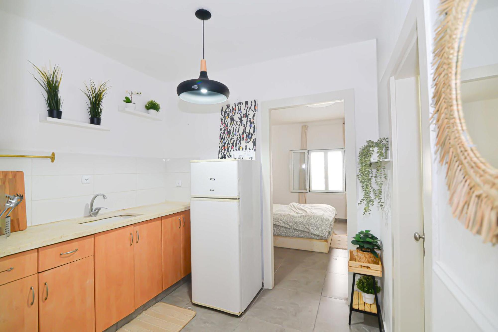 הדירה בלבן Lägenhet Hadera Exteriör bild